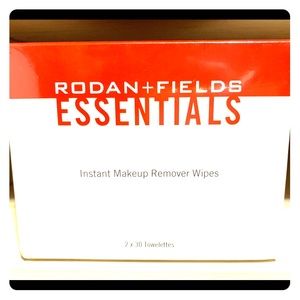 Rodan and Fields Makeup Remover Wipes